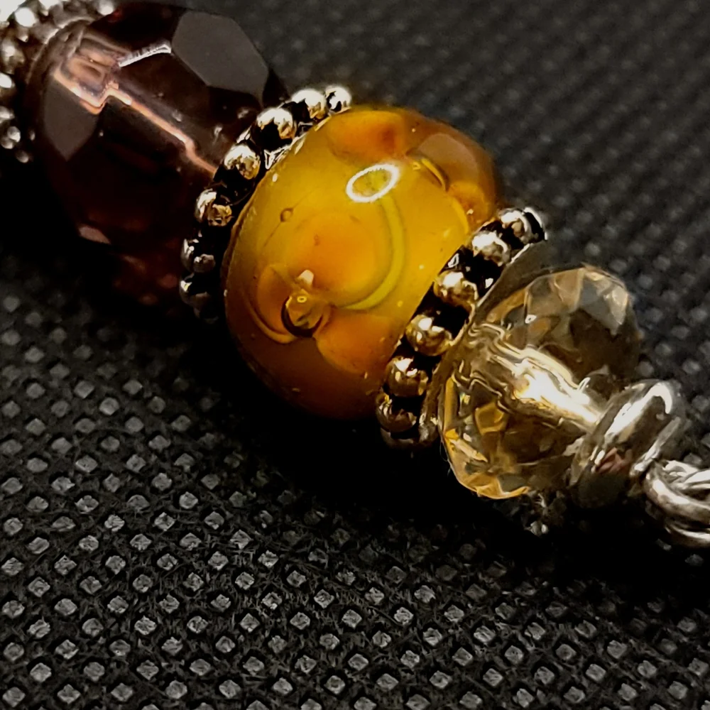 Beaded Chic Y Necklace Nature color 2011 AVON SAQ